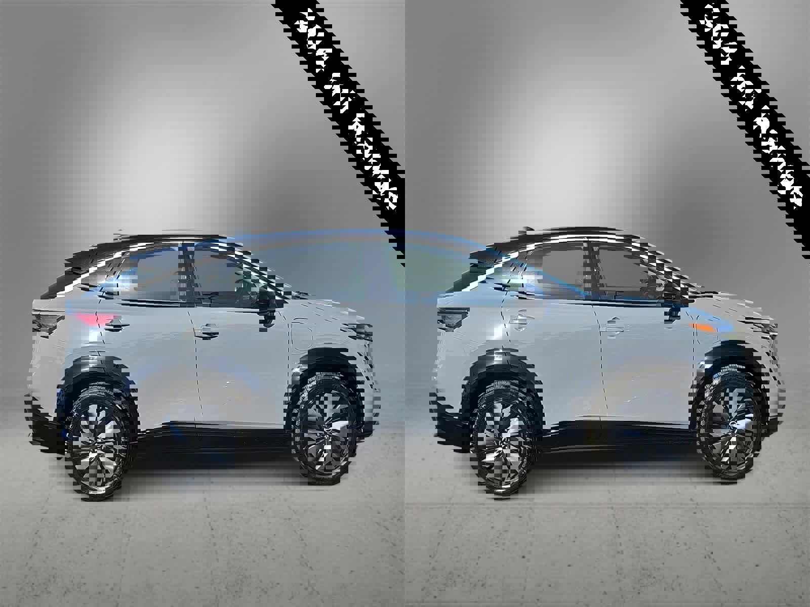 Used 2024 Nissan Ariya FWD image 9