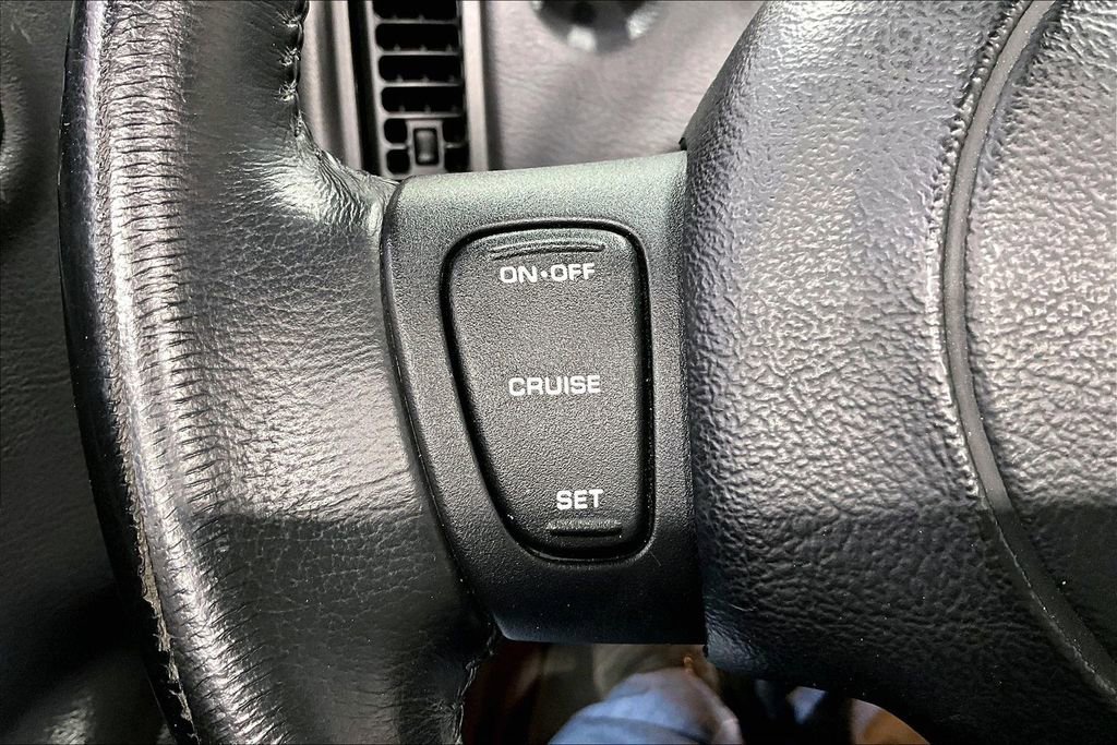 Used 2000 Plymouth Prowler image 10