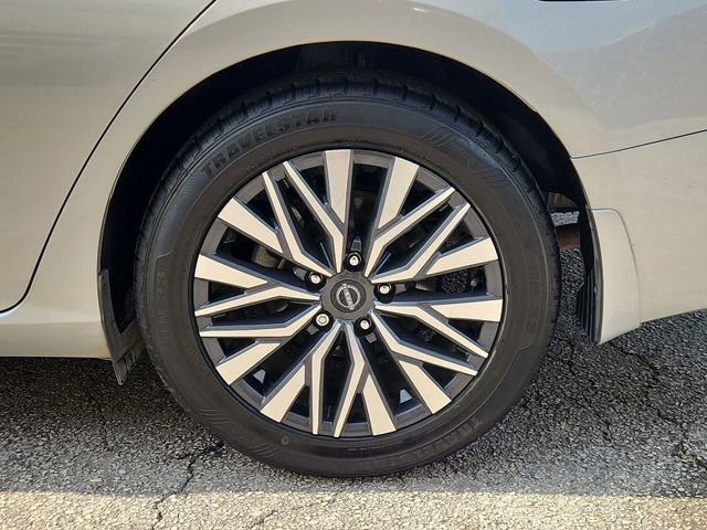 Used 2023 Nissan Altima 2.5 SV FWD image 30