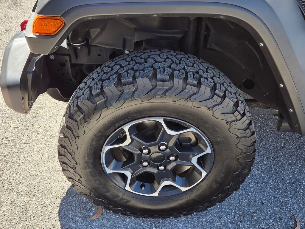 Used 2023 Jeep Wrangler Unlimited Rubicon image 18
