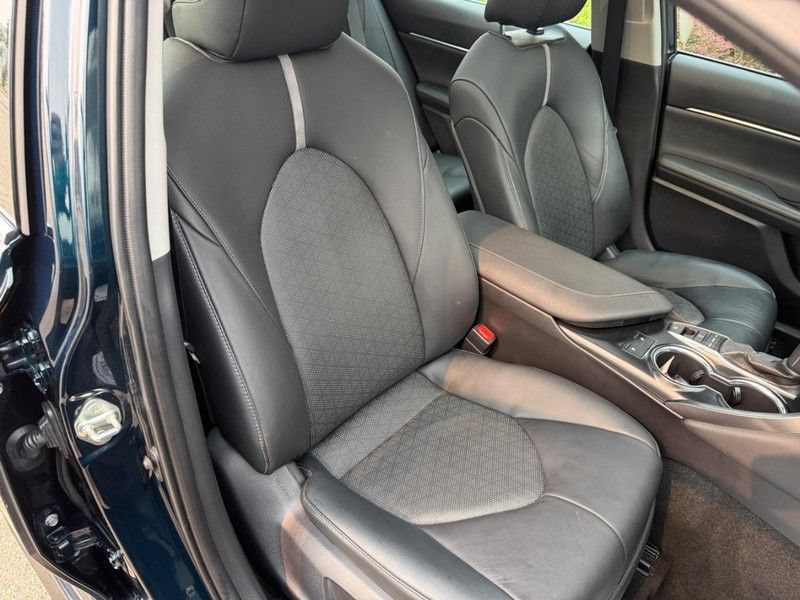 Used 2019 Toyota Camry XSE w/ Driver Assist Package FWD image 11