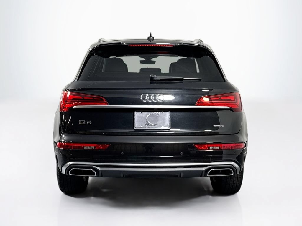 Used 2024 Audi Q5 2.0T Premium w/ Convenience Package AWD/4WD image 4
