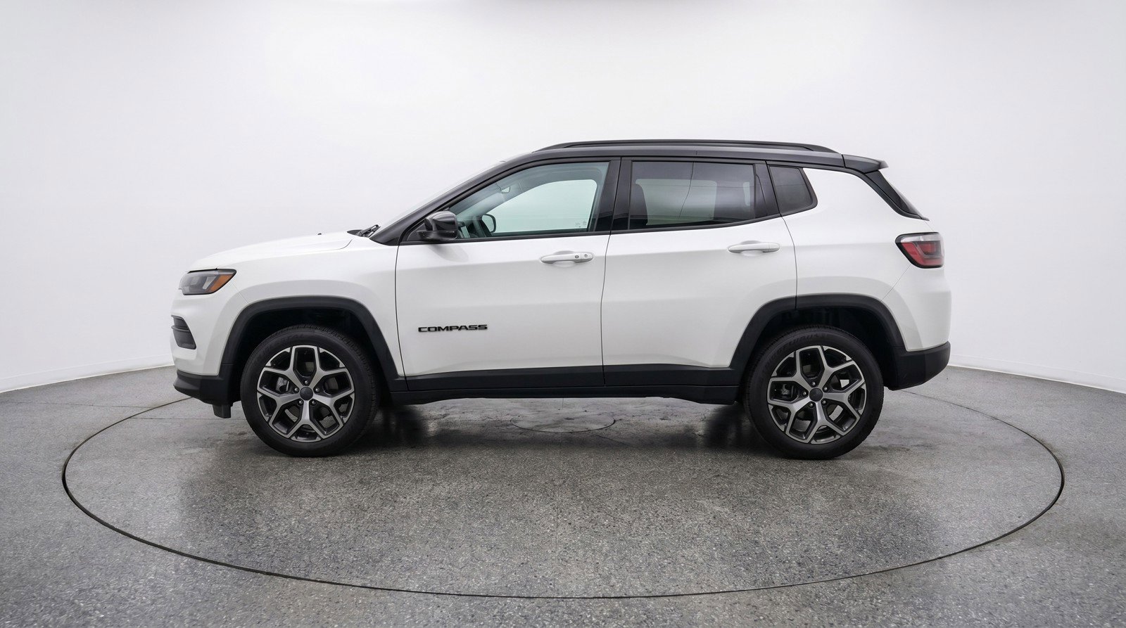 Used 2025 Jeep Compass Limited AWD/4WD image 5