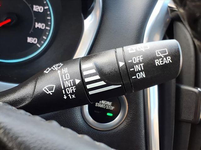 Used 2022 Chevrolet Traverse LT w/ LT Premium Package image 31