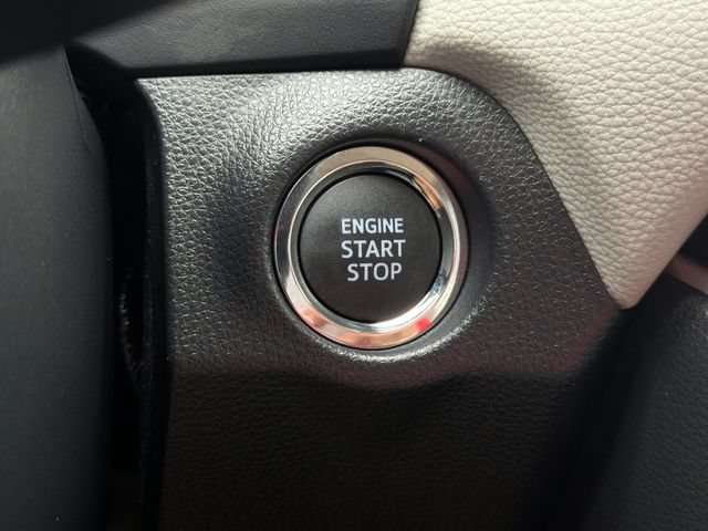 Used 2025 Toyota RAV4 Limited FWD image 24