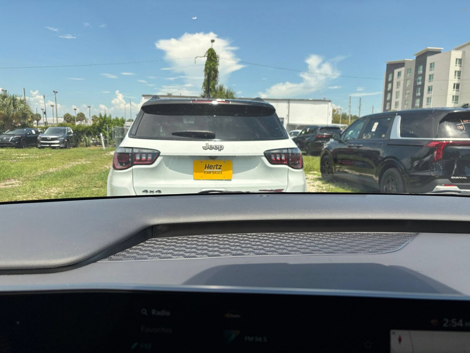 Used 2026 Kia Carnival FWD image 13