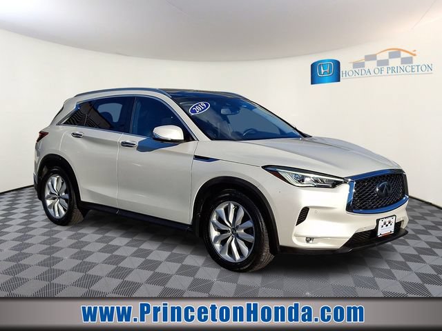 Used 2019 INFINITI QX50 Essential w/ Premium Heat Package AWD/4WD image 1