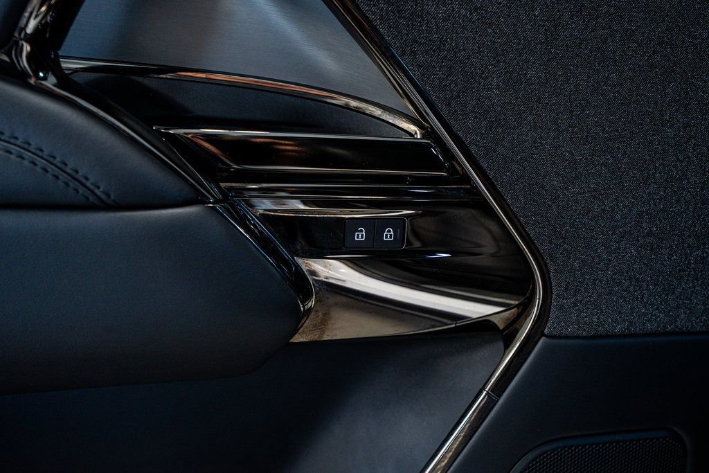 Used 2024 Land Rover Range Rover Sport Dynamic SE image 34