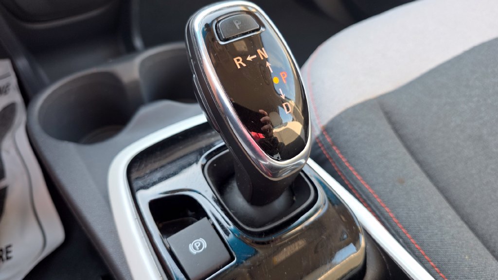 Used 2020 Chevrolet Bolt LT FWD image 34