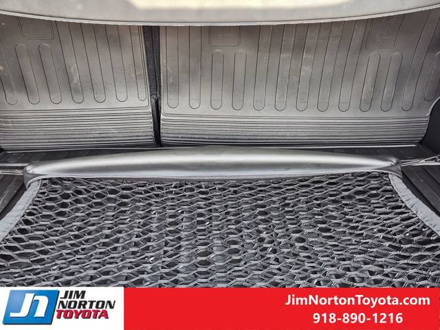 Used 2025 Toyota RAV4 XLE w/ Convenience Package FWD image 33