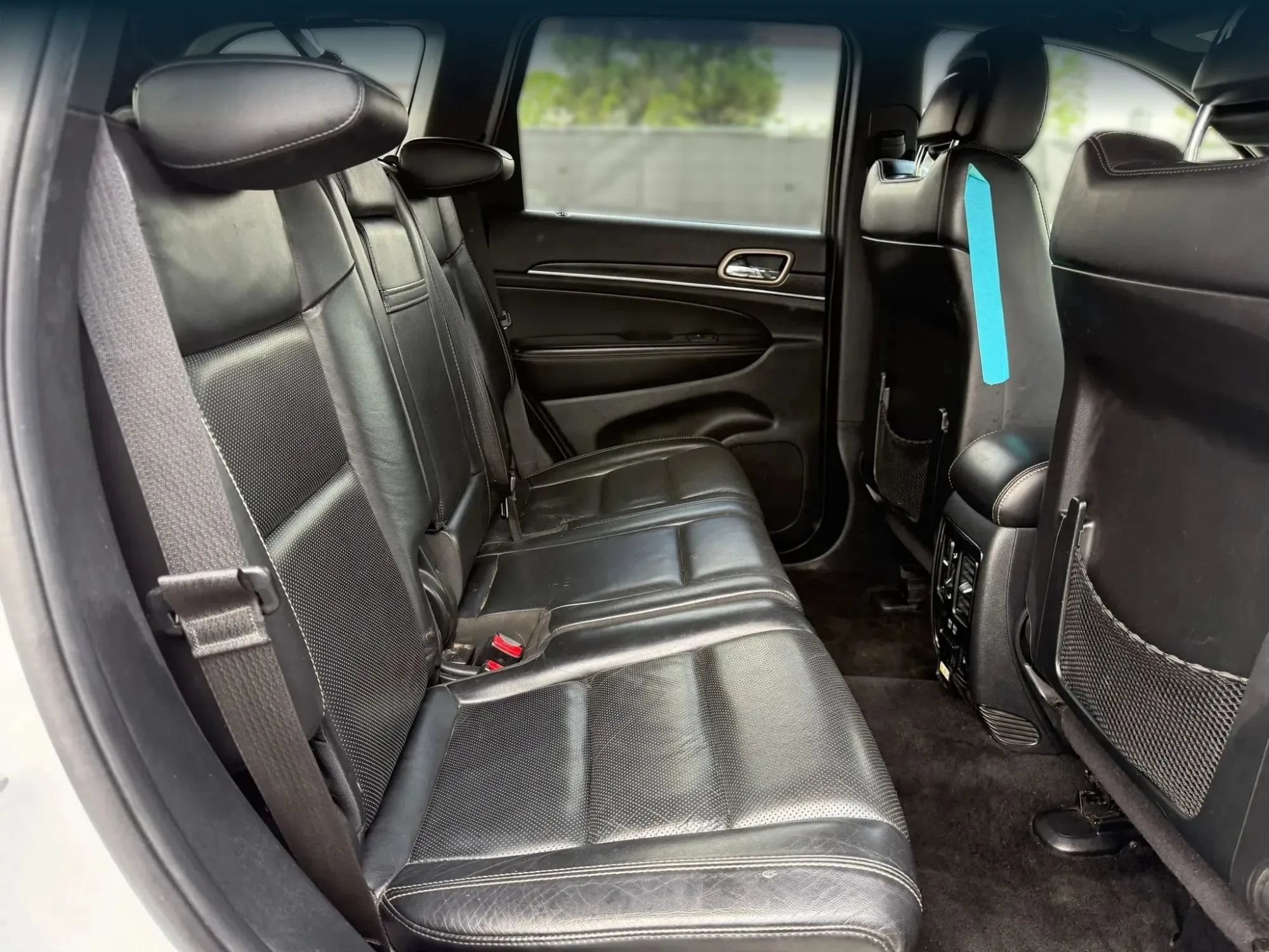 Used 2015 Jeep Grand Cherokee Limited w/ Luxury Group II AWD/4WD image 20