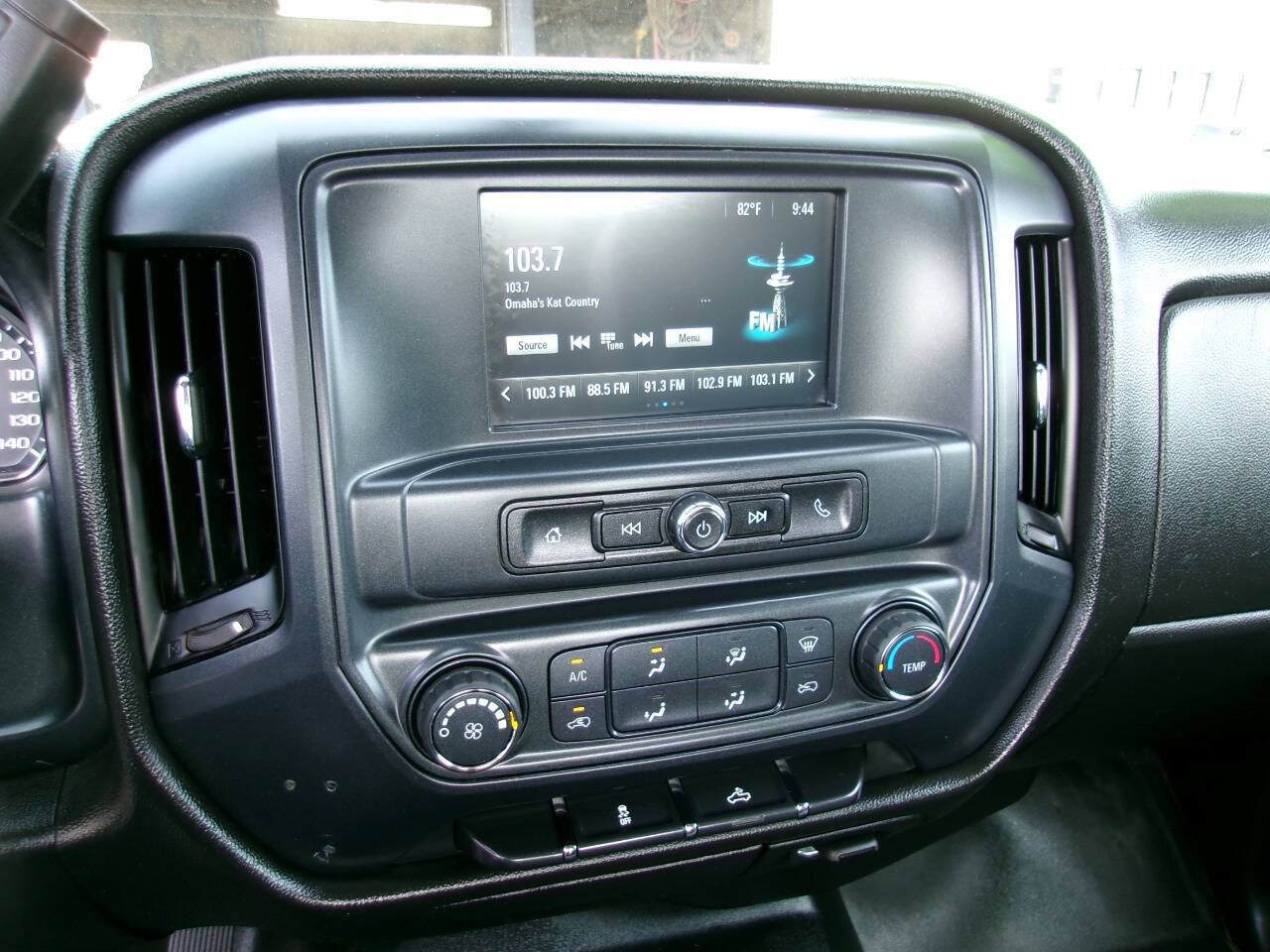 Used 2017 Chevrolet Silverado 2500 W/T AWD/4WD image 17