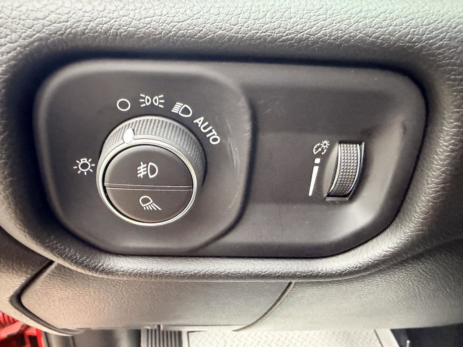 Used 2024 RAM 2500 Big Horn w/ Bed Utility Group image 7