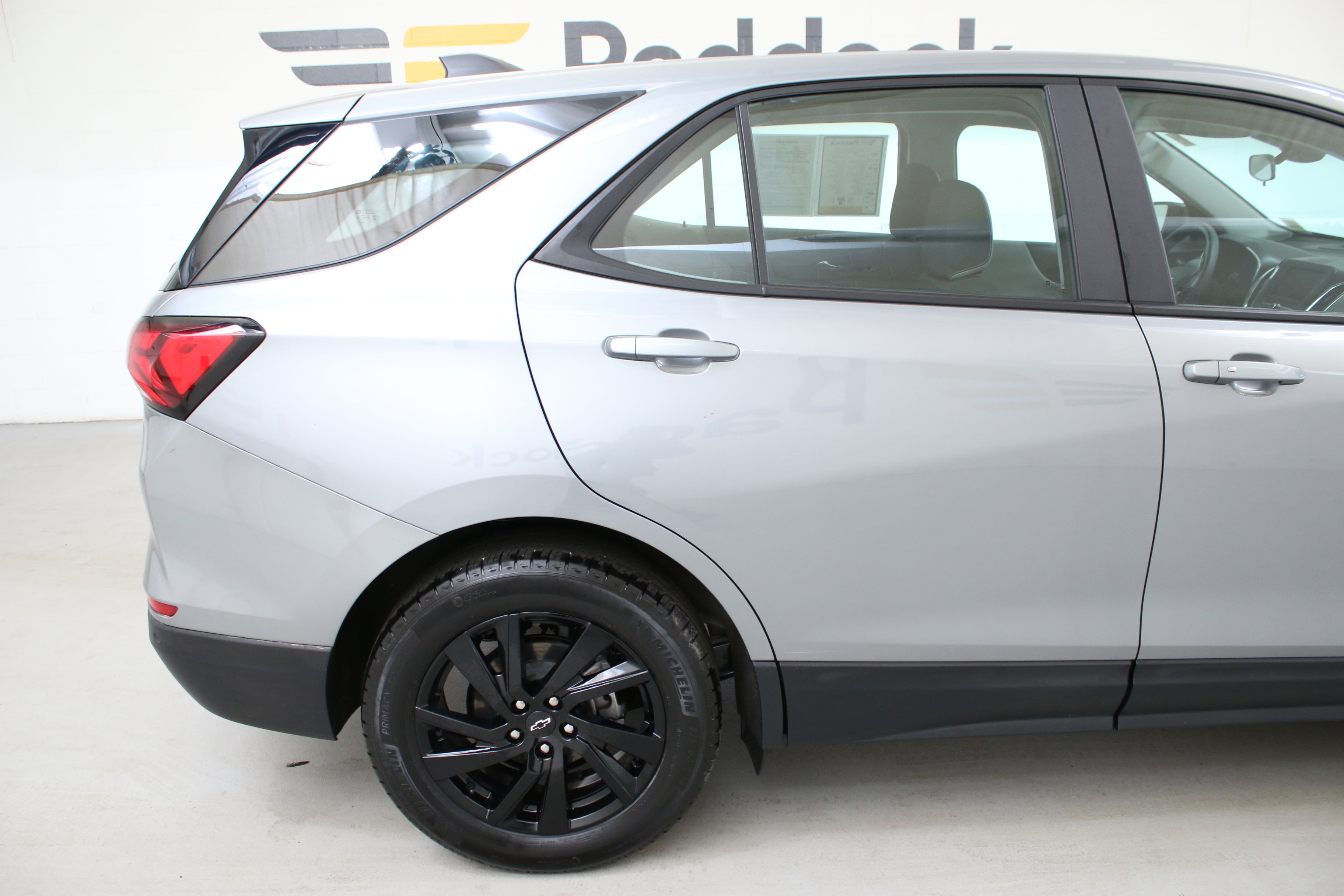 Used 2023 Chevrolet Equinox LS w/ Midnight Edition image 10