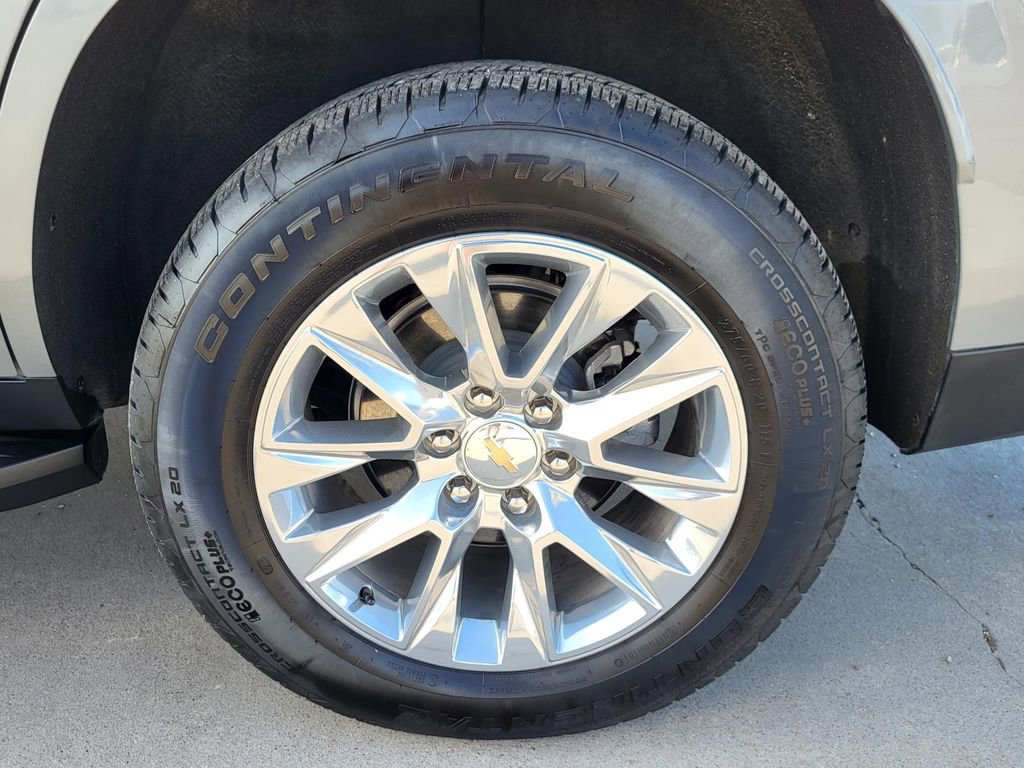 Certified 2025 Chevrolet Tahoe Premier w/ Sun And Tow Package AWD/4WD image 32