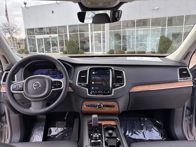 Certified 2023 Volvo XC90 T8 Plus w/ Protection Package Premier image 17