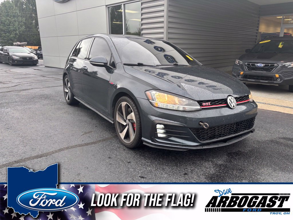 Used 2020 Volkswagen Golf 4-Door FWD image 1