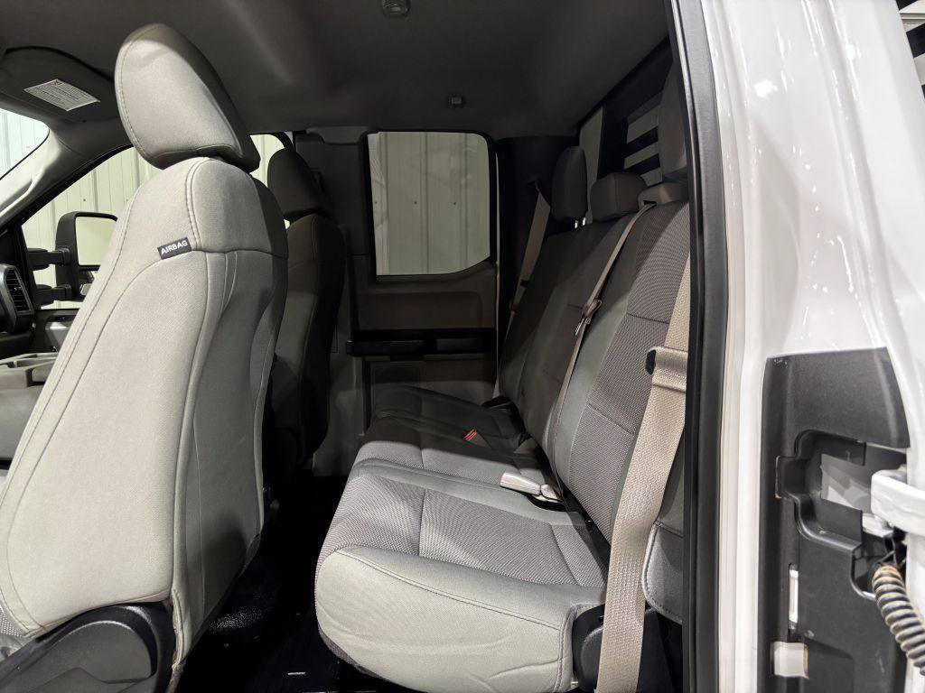 Used 2017 Ford F250 XL w/ Power Equipment Group AWD/4WD image 13