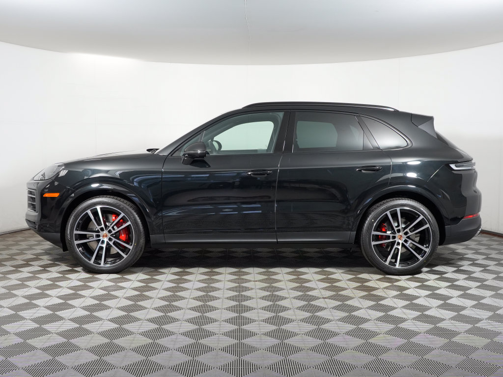 New 2027 Porsche Cayenne S AWD/4WD image 2