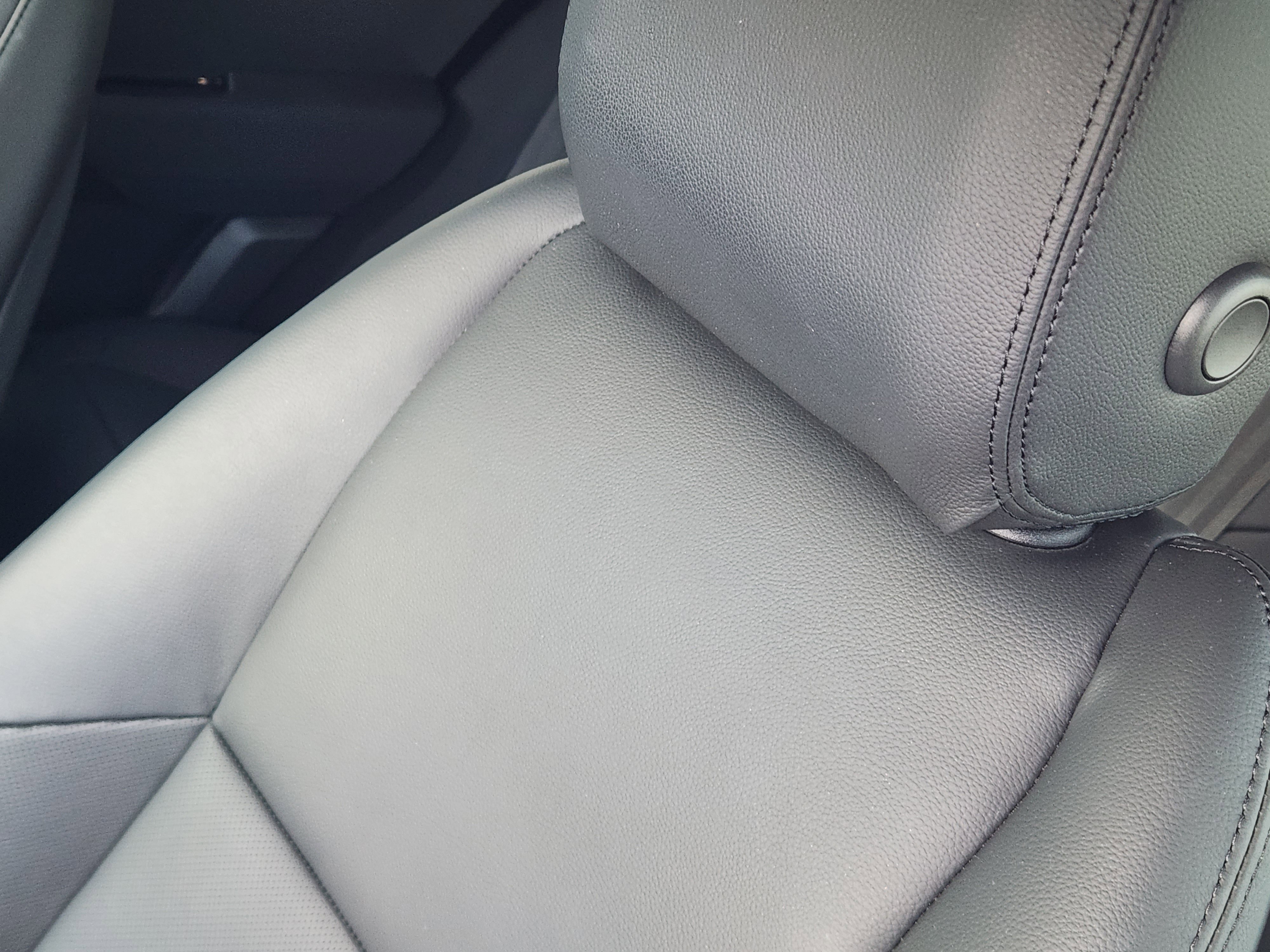 Certified 2024 Land Rover Range Rover Velar Dynamic SE image 16