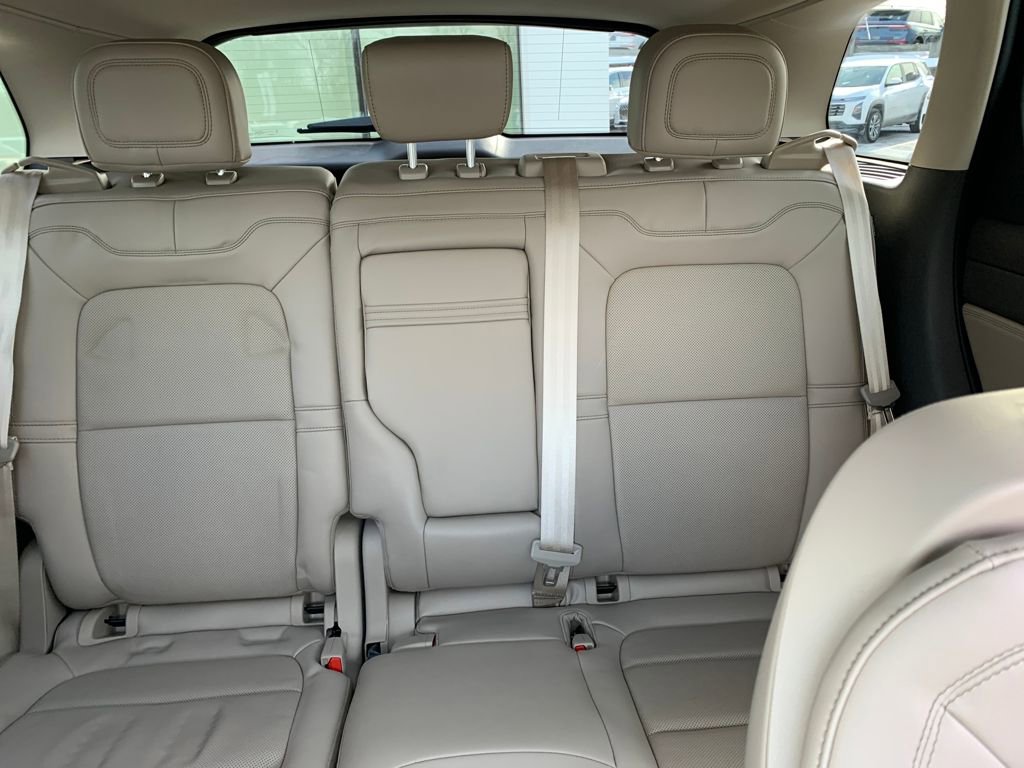 Certified 2023 Lincoln Corsair Reserve w/ Equipment Group 201A image 13