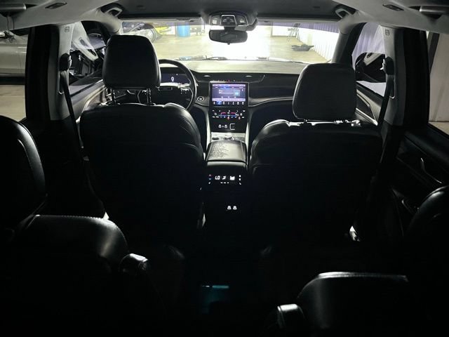 Used 2021 Jeep Grand Cherokee L Limited AWD/4WD image 16