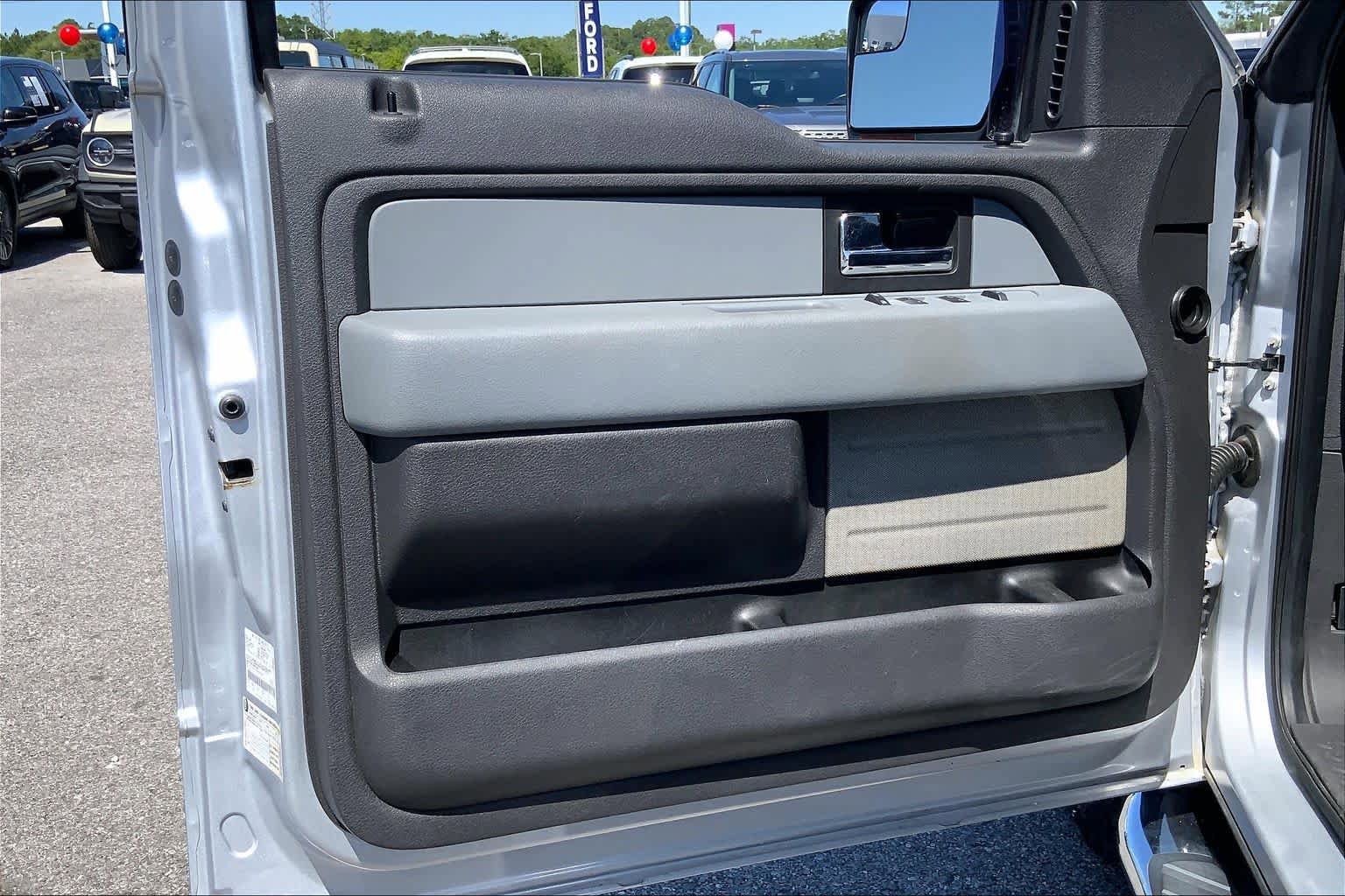 Used 2013 Ford F150 XLT w/ Luxury Equipment Group RWD image 21
