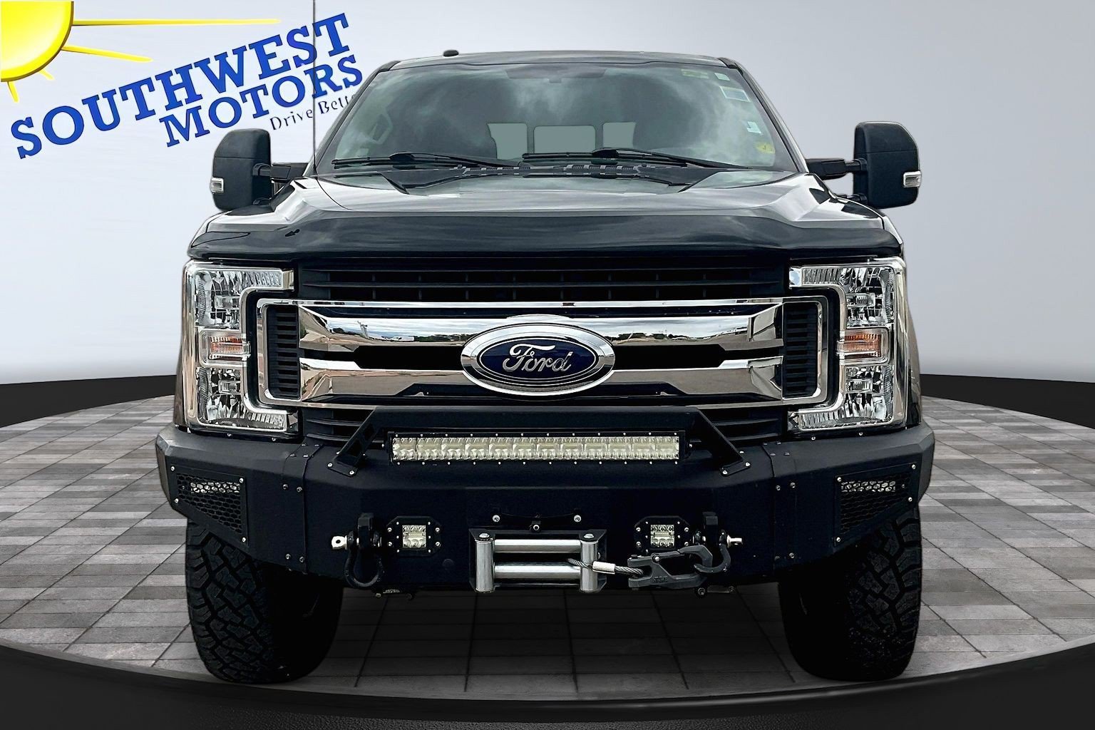 Used 2019 Ford F250 XLT w/ XLT Value Package AWD/4WD image 2