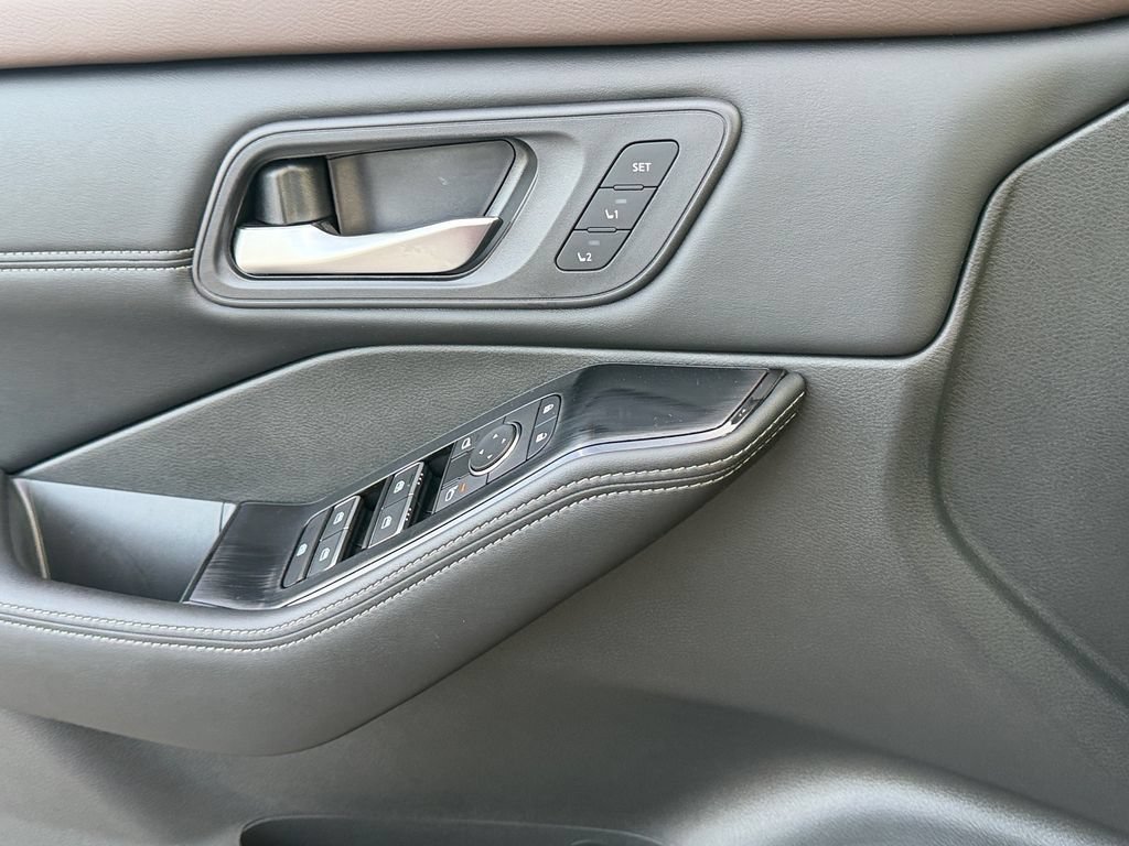 Certified 2023 Nissan Rogue SL w/ SL Premium Package FWD image 25