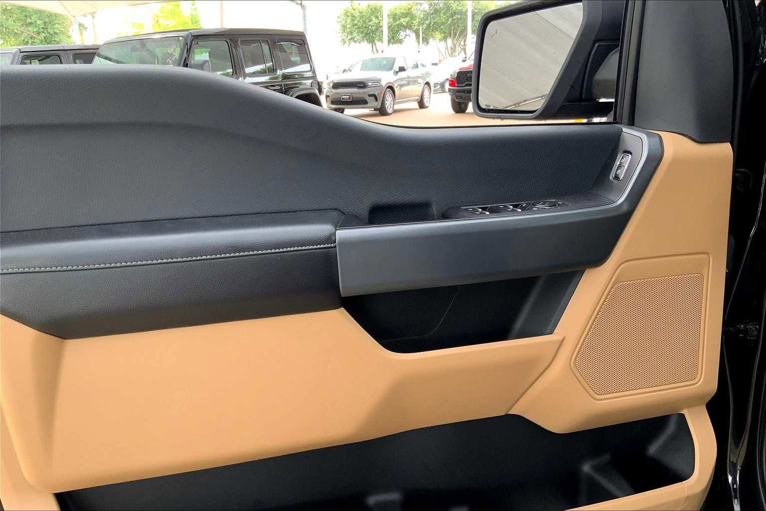 Used 2021 Ford F150 XLT image 22