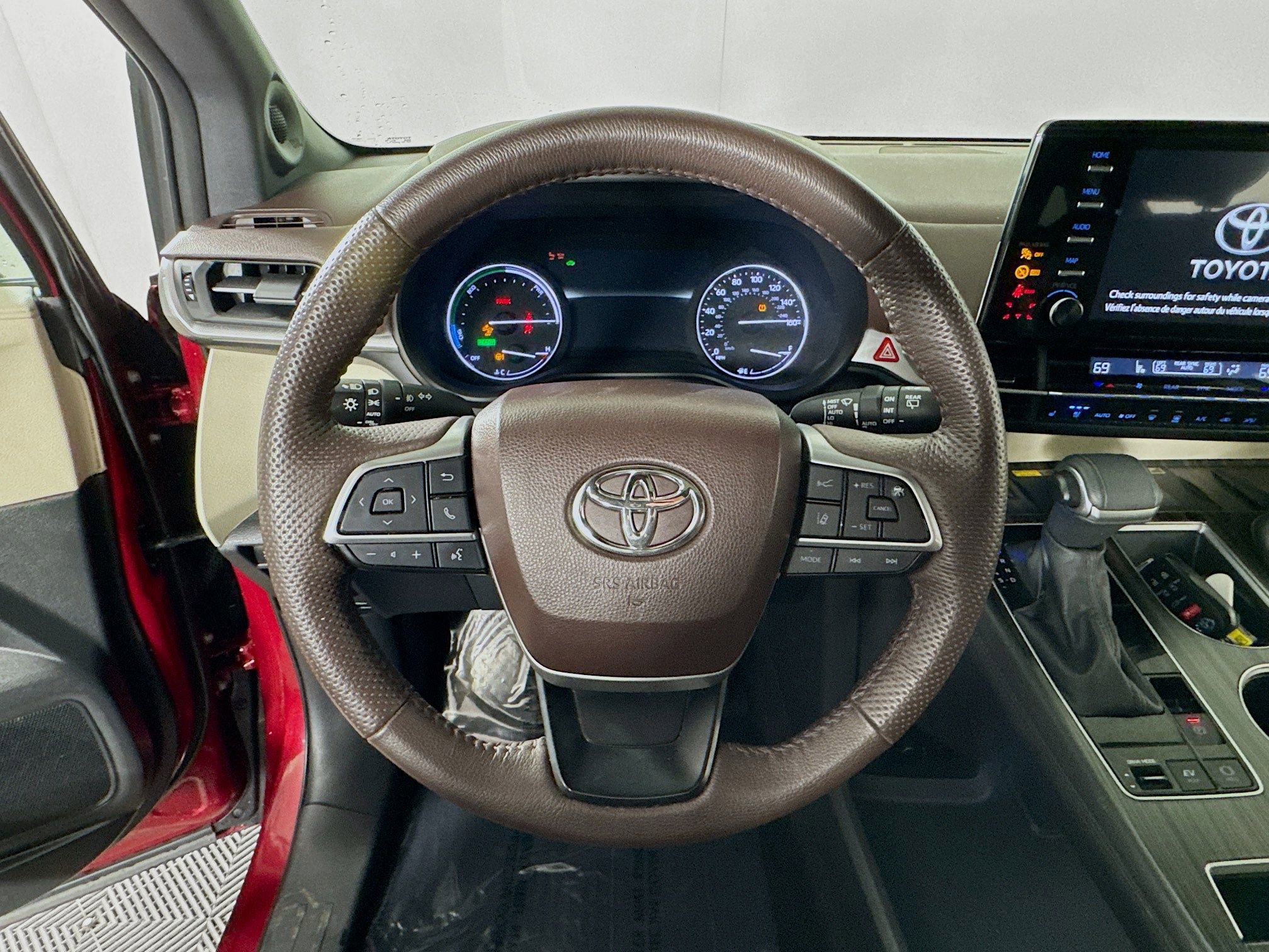 Certified 2023 Toyota Sienna Platinum image 13