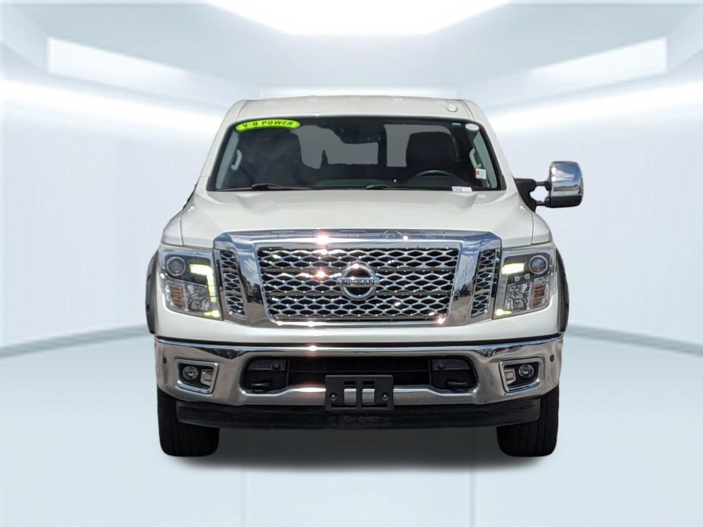 Used 2018 Nissan Titan SL w/ Chrome Package image 10