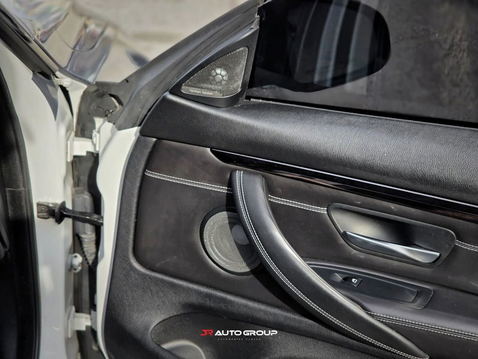 Used 2016 BMW M4 Coupe image 20