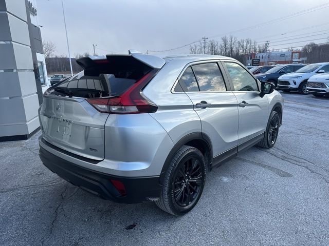 Used 2022 Mitsubishi Eclipse Cross LE image 8