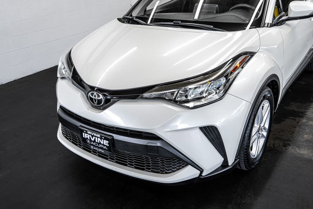 Used 2021 Toyota C-HR LE FWD image 11
