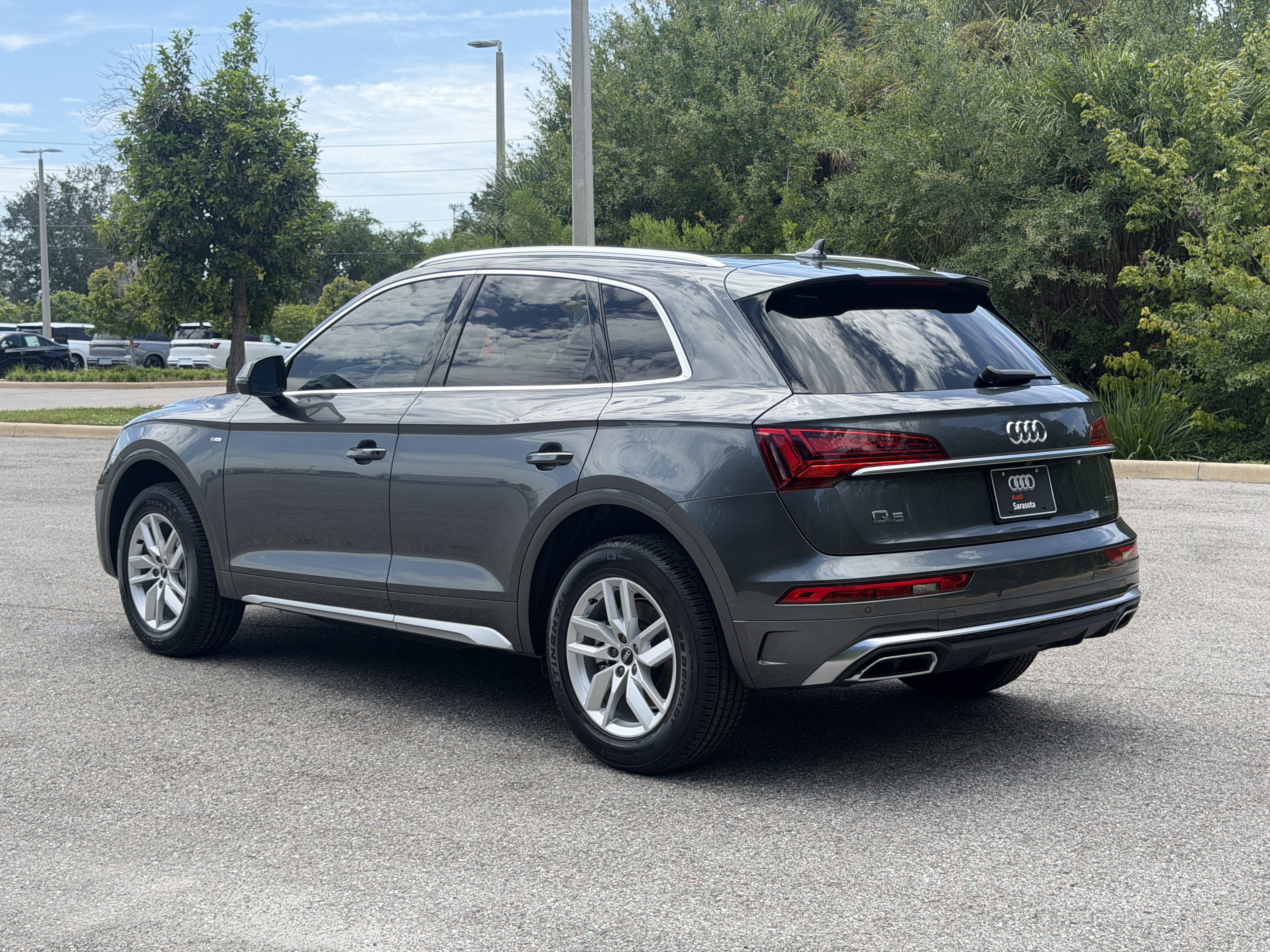 Used 2024 Audi Q5 2.0T Premium w/ Convenience Package AWD/4WD image 5