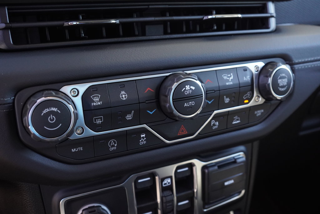 New 2027 Jeep Wrangler Unlimited Rubicon AWD/4WD image 25