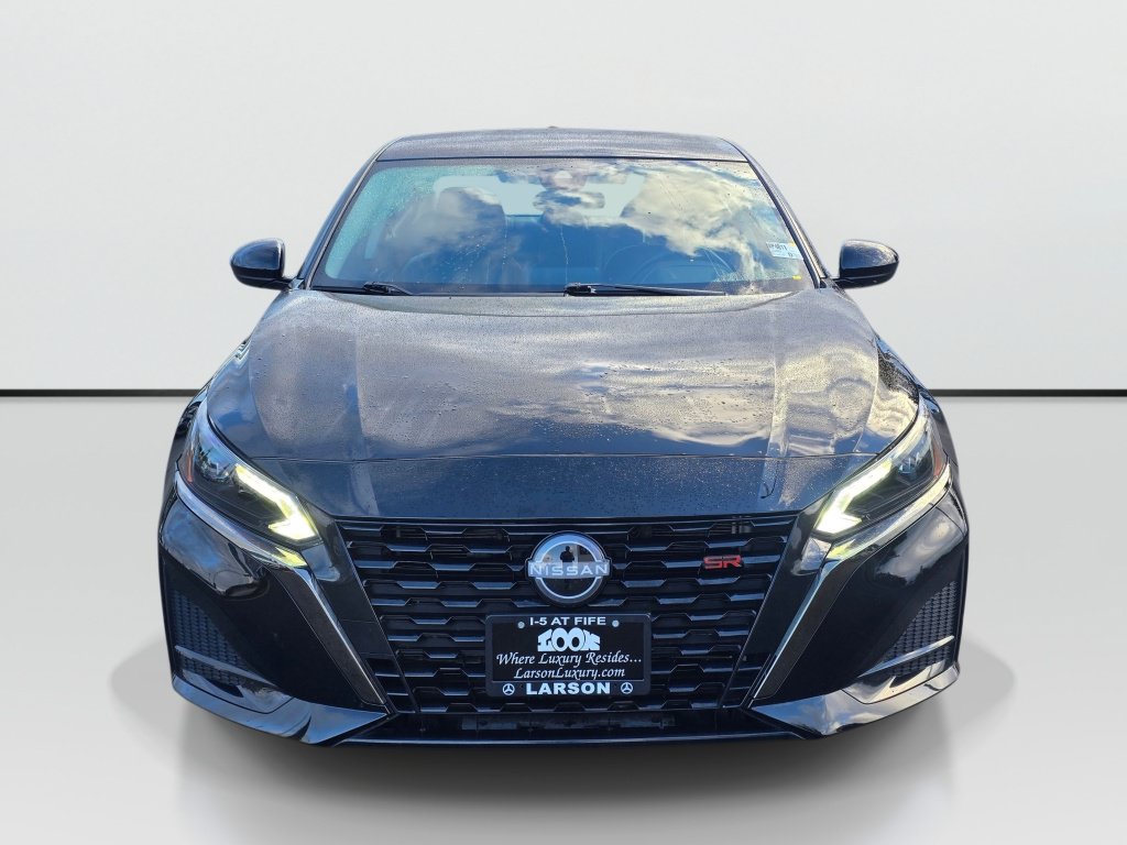 Used 2025 Nissan Altima 2.5 SR FWD image 9