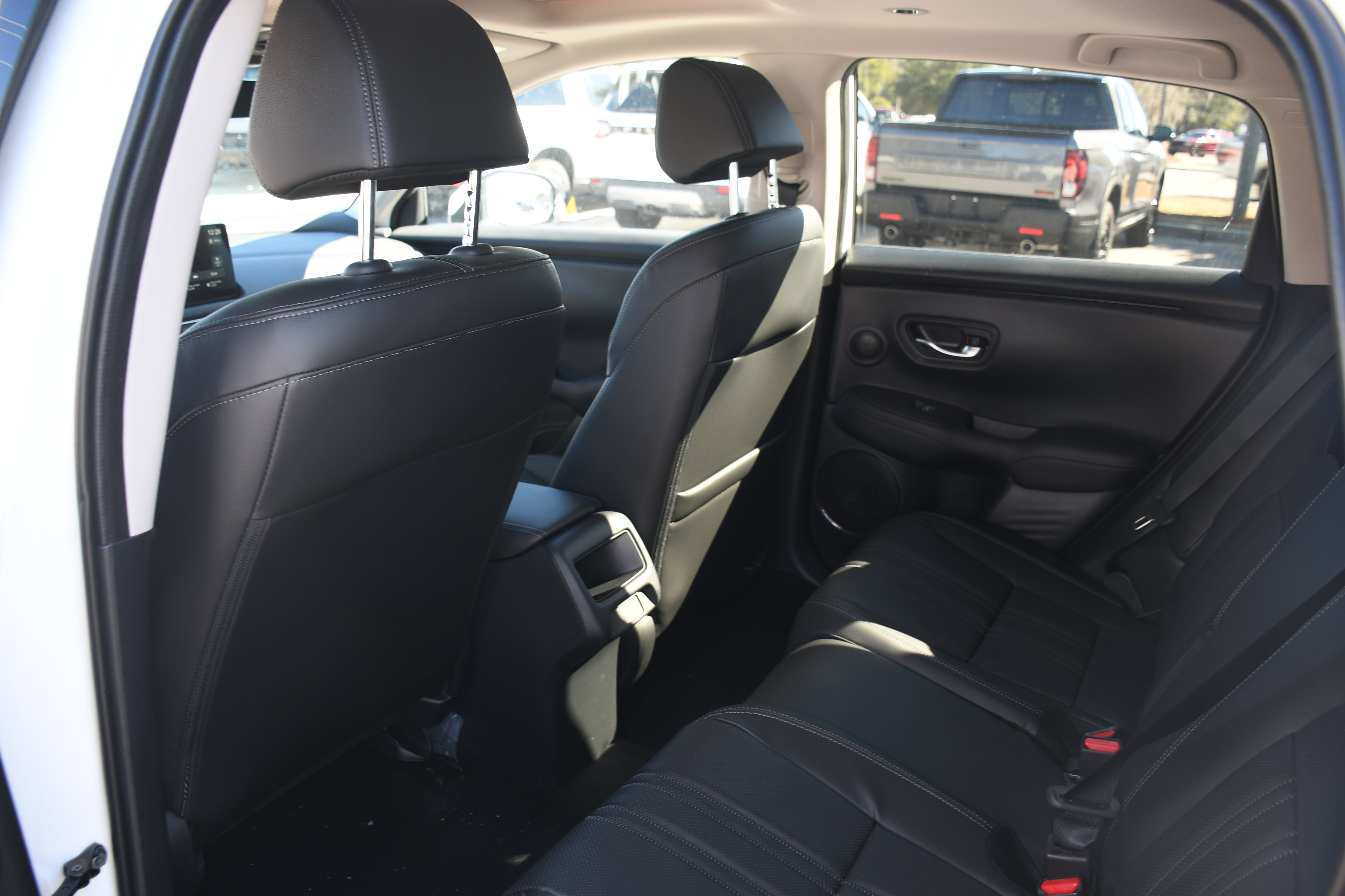 New 2026 Honda HR-V EX-L image 8