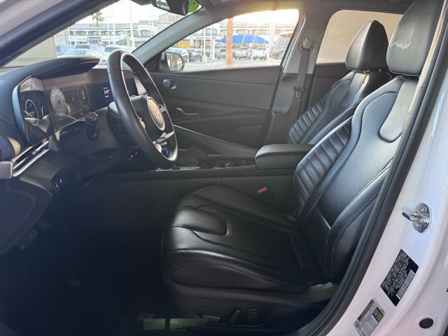 Used 2024 Hyundai Elantra Limited image 9