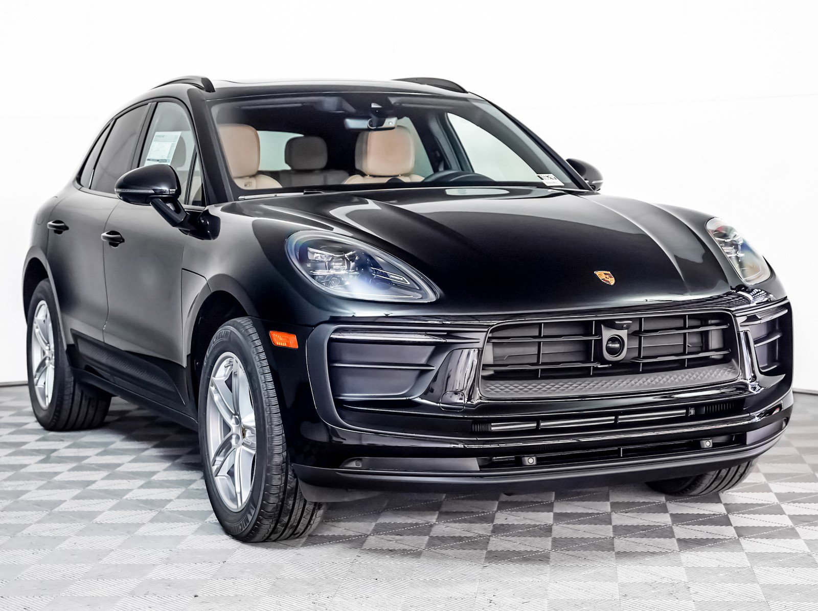 New 2026 Porsche Macan image 8