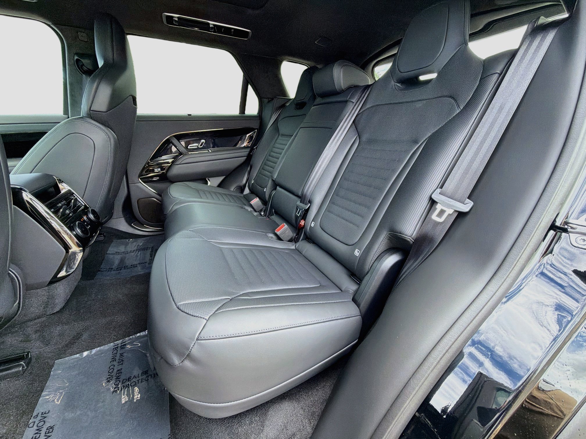 New 2027 Land Rover Range Rover Sport SV AWD/4WD image 21