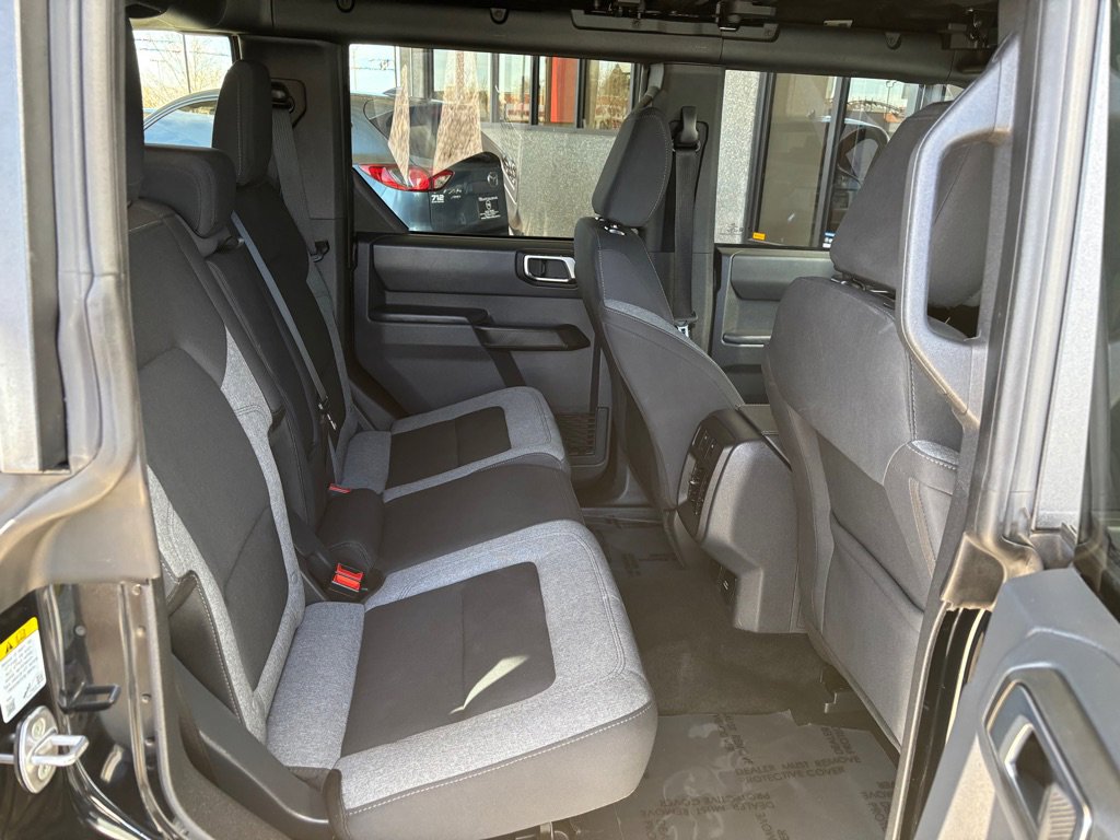Used 2025 Ford Bronco Big Bend image 23