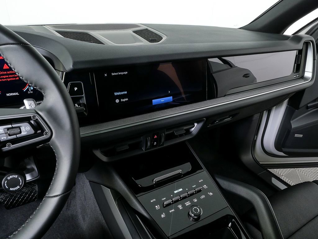 New 2026 Porsche Cayenne image 13