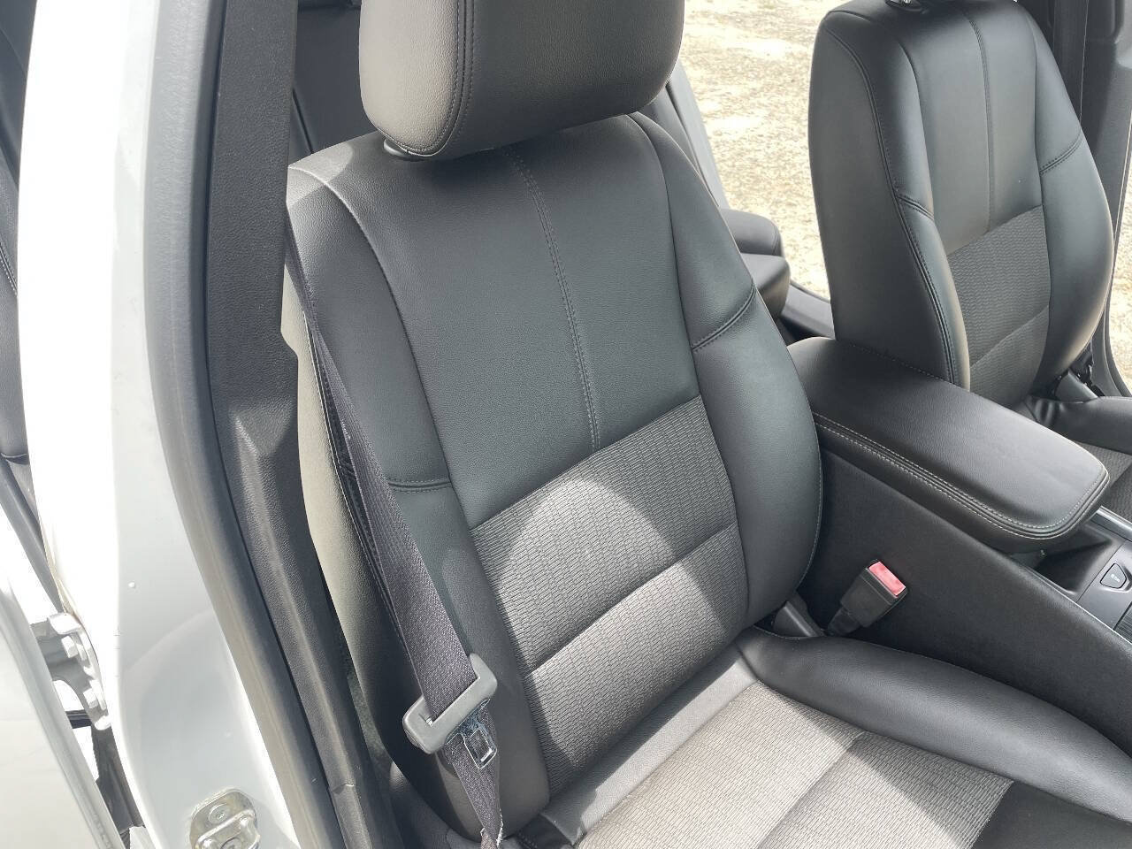 Used 2016 Chevrolet Impala LT w/ Convenience Package FWD image 41