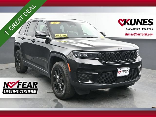 Used 2025 Jeep Grand Cherokee Altitude