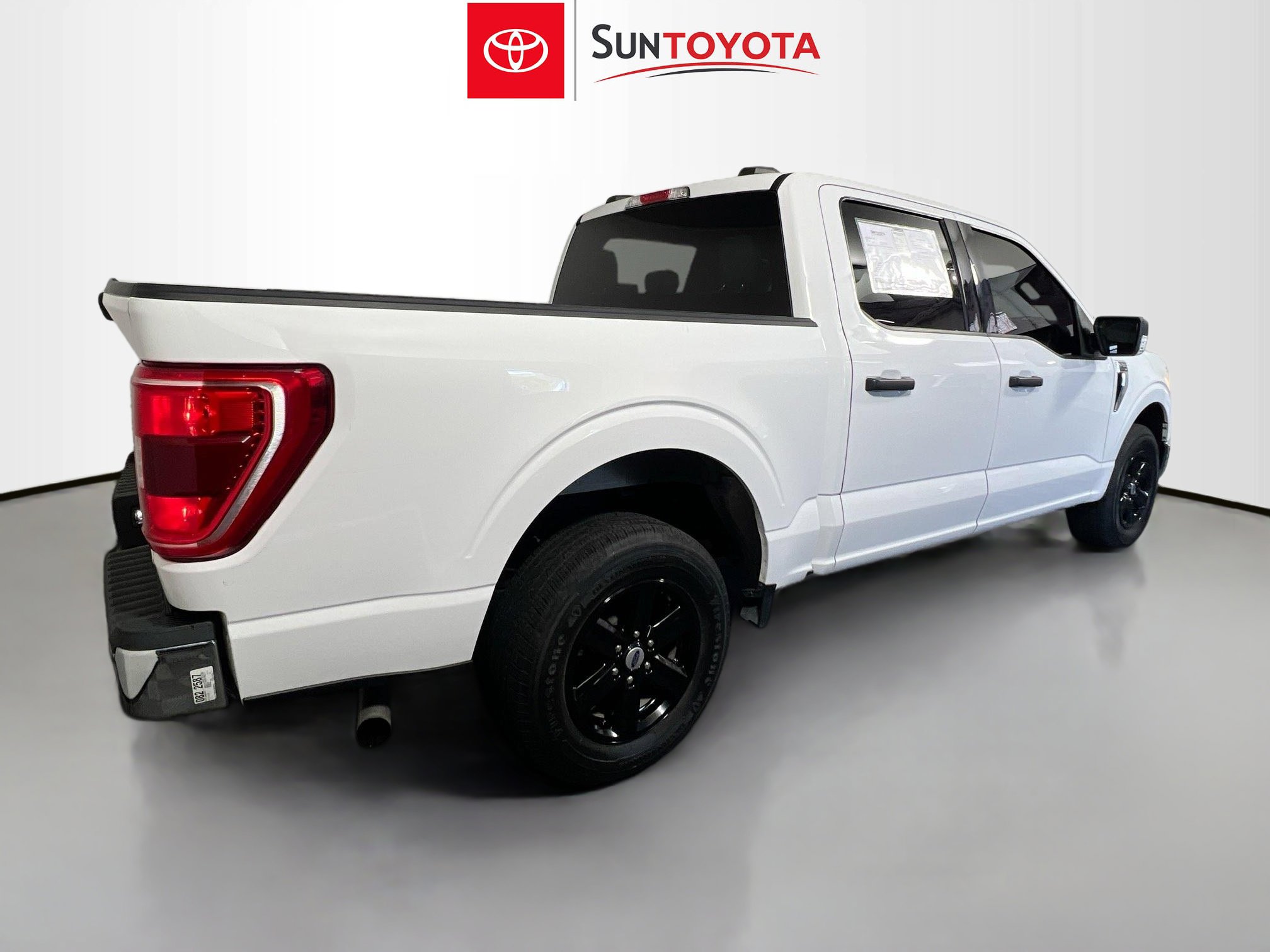 Used 2021 Ford F150 XLT w/ Equipment Group 301A Mid image 4