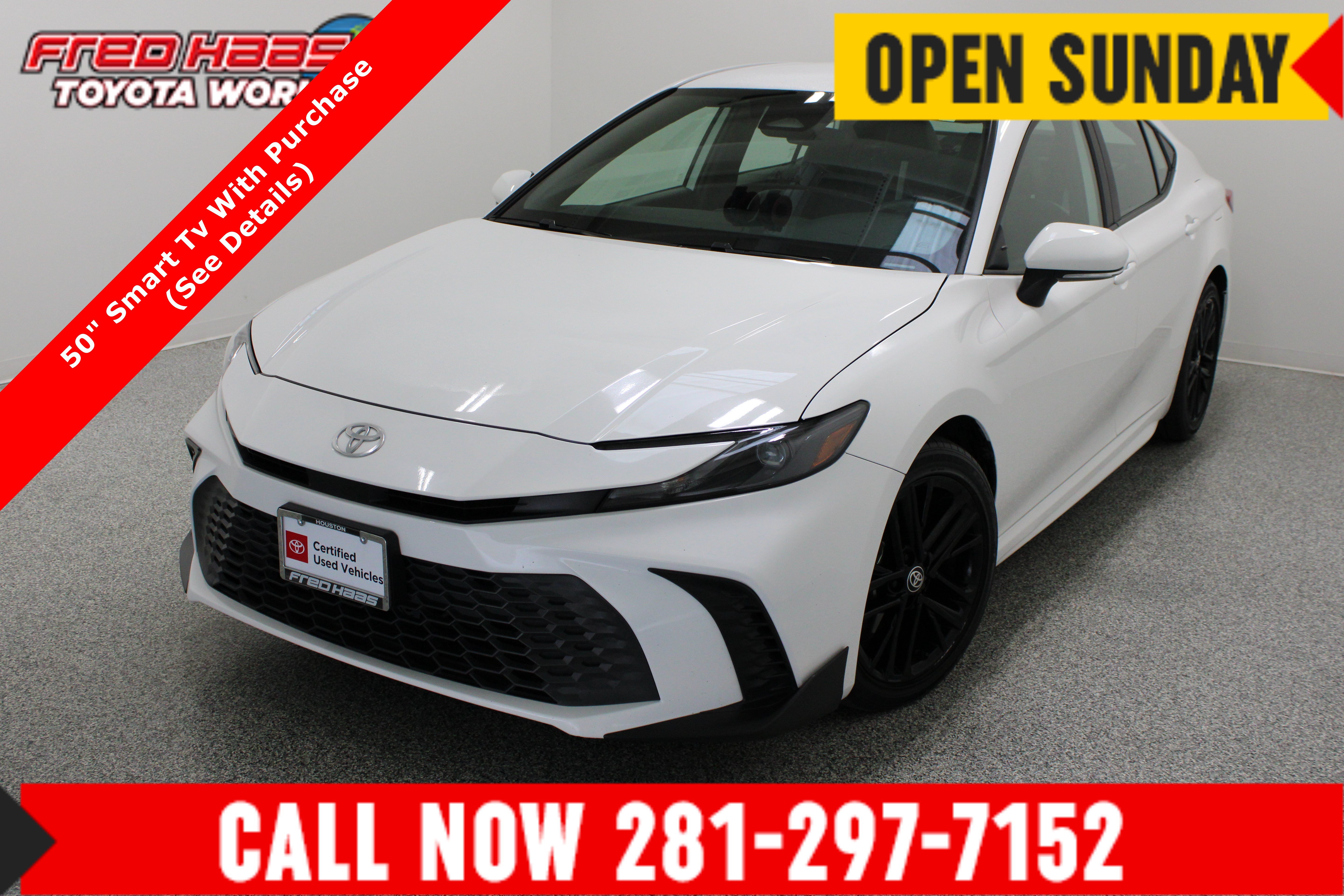 Certified 2025 Toyota Camry SE FWD image 1