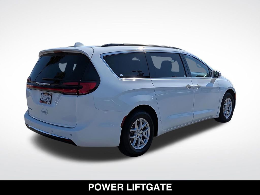 Used 2022 Chrysler Pacifica Touring-L FWD image 9