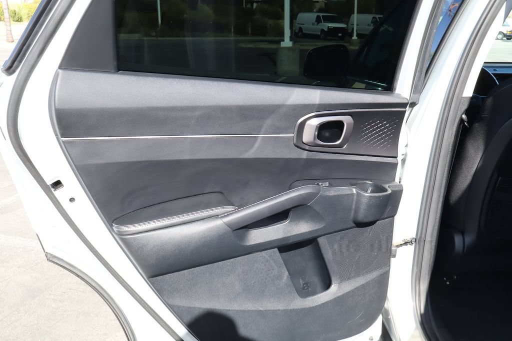 Used 2026 Kia Sorento LX FWD image 34